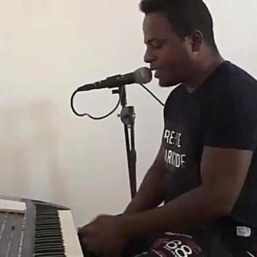 دانلود آهنگ واسه فراموش کردنش هر شب دارم مست میکنم علی نادری