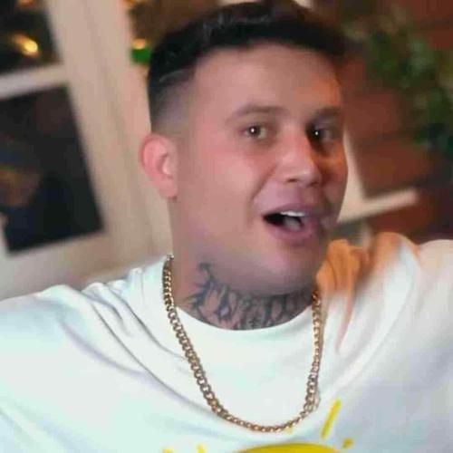 دانلود آهنگ ﻣﺜﻞ ﺳﺘﺎره ای رﻓﻴﻖ ﻣﺎه ﻣﻨﻰ ﻧﺰدﻳﻜﺘﺮت ﻣﻴﺸﻢ علی احمدیانی