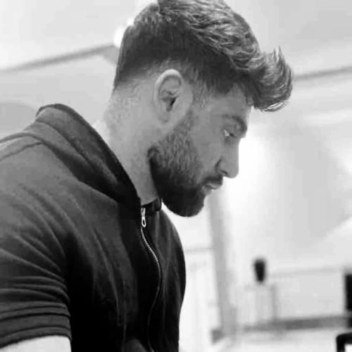 دانلود آهنگ ﭼﺸﺎت ﭼﺮﺧﻴﺪن ازت ﺑﺪ دﻳﺪم ﻳﻜﻰ ﺟﺎم اوﻣﺪ محمد محرمی