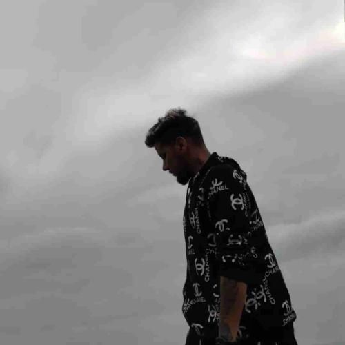 دانلود آهنگ ﺗﻮ ﻛﻰ ﺑﻮدی ﻛﻪ ﻫﻨﻮزم ﻧﺸﺪه درﻣﻮن دﻟﻢ ارشاد