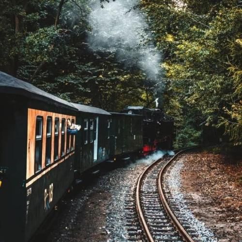 دانلود آهنگ غلطه وگرنه هر دختری اونو بلده مهم ننشه