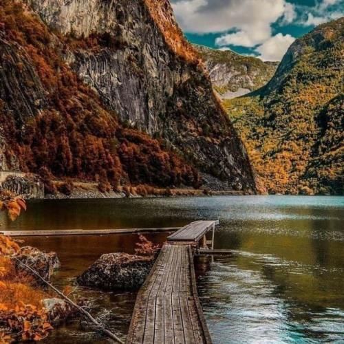 دانلود آهنگ هنوزم تو نباشی تو این شهر من یه غریبم بهزاد لیتو