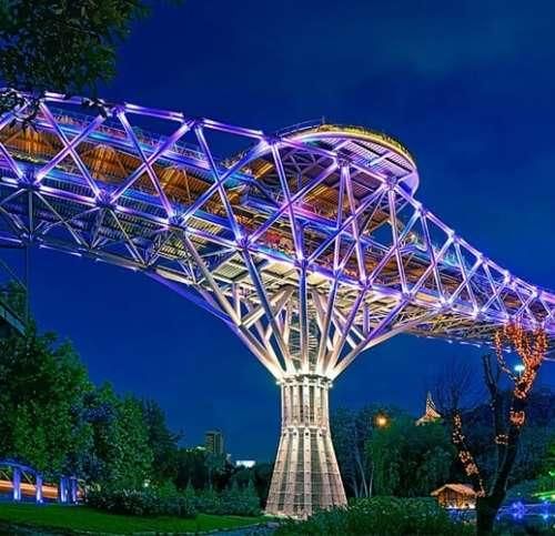 دانلود آهنگ مرد اون که واسه تو زد از دلش هی نگرد پی مقصرش