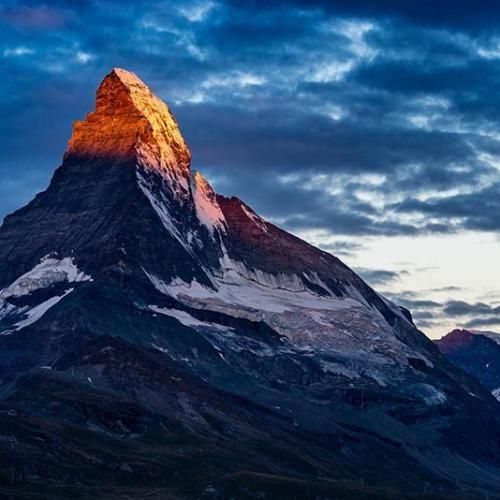 دانلود آهنگ همه میگن سنگی سنگ من میگم رومی روم 