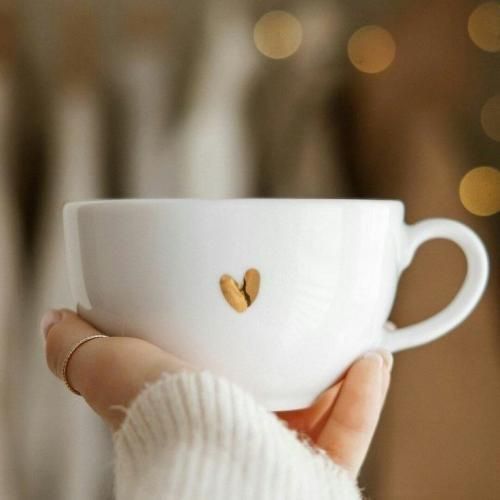 دانلود آهنگ روزا شبیه همه به زور میگذره ساعت