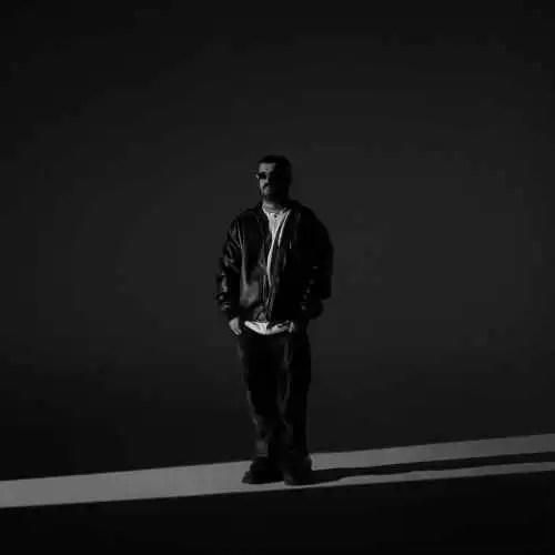 دانلود آهنگ بزن زنگ بهم گاد پوری