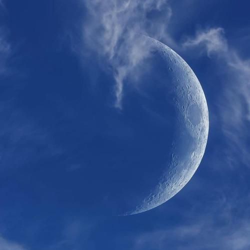 دانلود آهنگ تو لیوانا جین بمبایه دافت تو همه خونه ها میره بنگاهه 